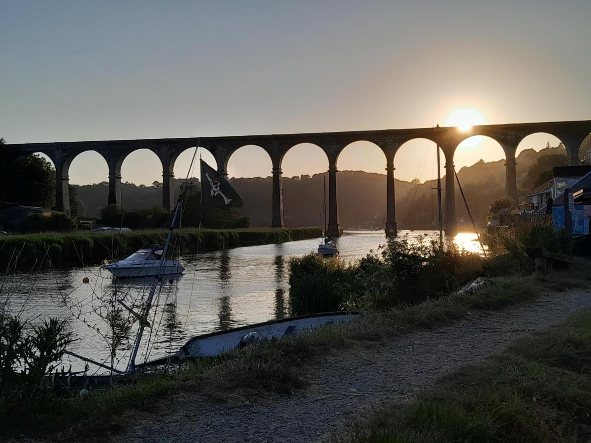 Апартаменты The Artist'S Retreat Calstock Экстерьер фото